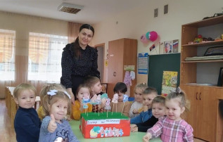 Театр на палочках Театр на палочках.